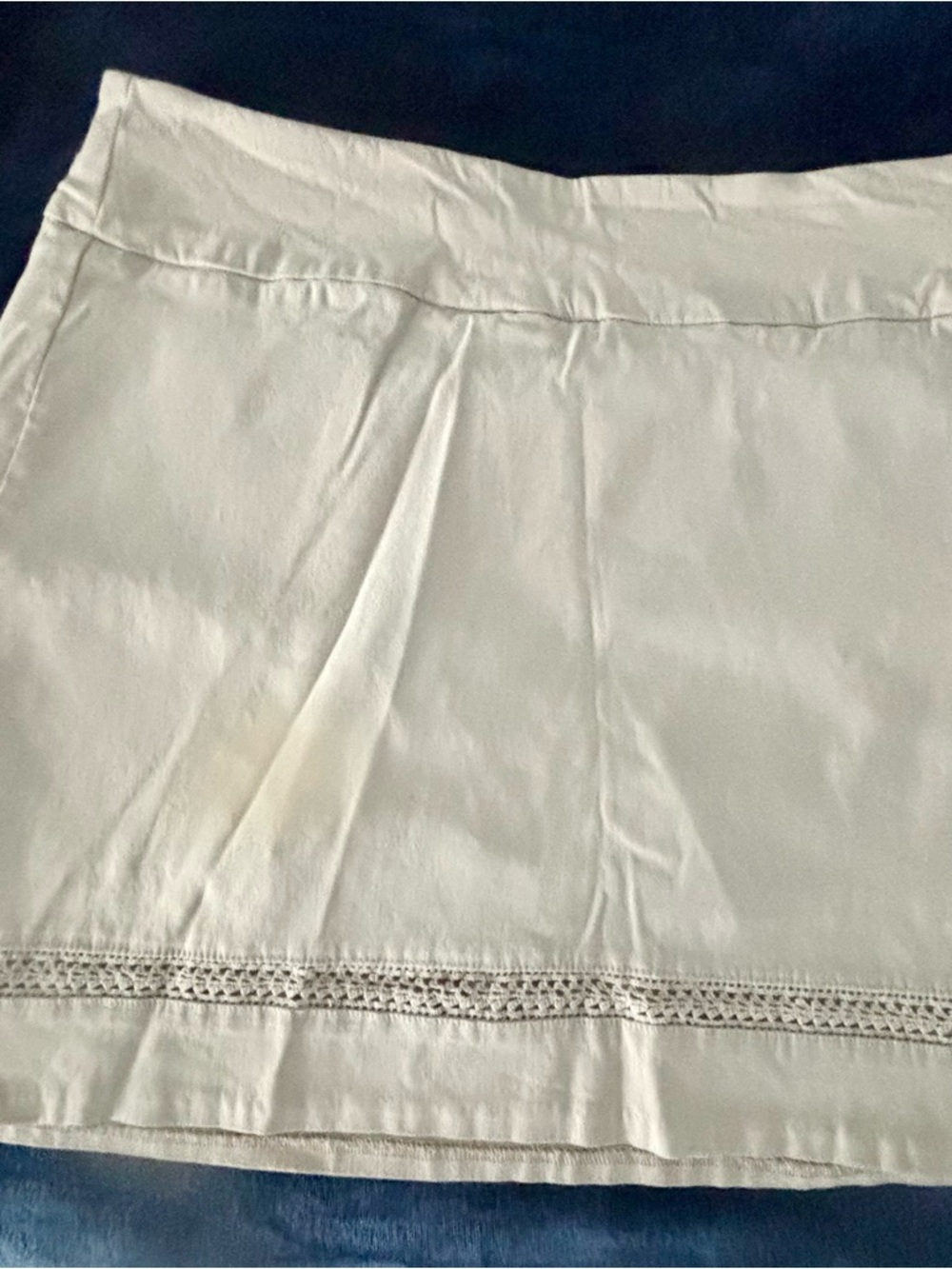 crown & ivy Beige High-Rise Skirt